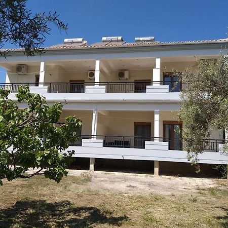 Chris Apartment Vasiliki  Ngoại thất bức ảnh