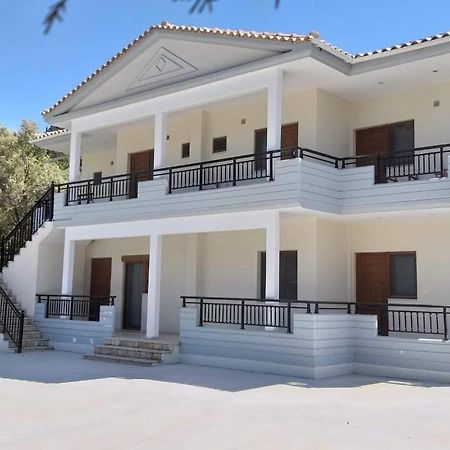 Chris Apartment Vasiliki  Ngoại thất bức ảnh